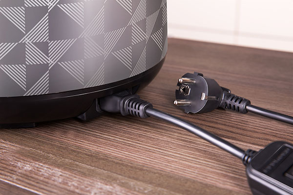 Шнур электропитания с выключателем для бытовых электроприборов REDMOND RAM-PC1 - фото 6 - купить в интернет-магазине Редмонд