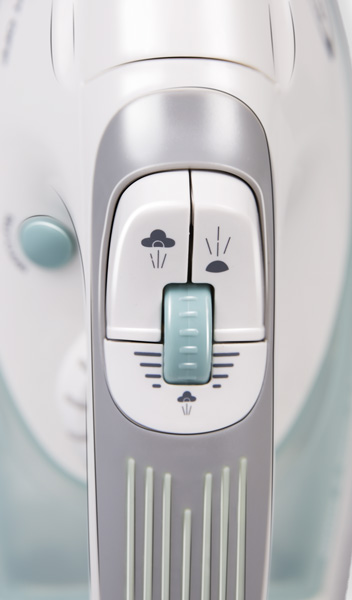 Утюг REDMOND RI-C205 - фото 10 - купить в интернет-магазине Редмонд