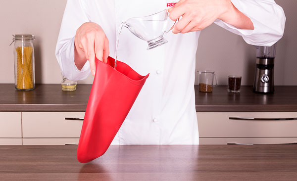 Силиконовый мешок для замешивания REDMOND RAM-SBD1 - фото 8 - купить в интернет-магазине Редмонд